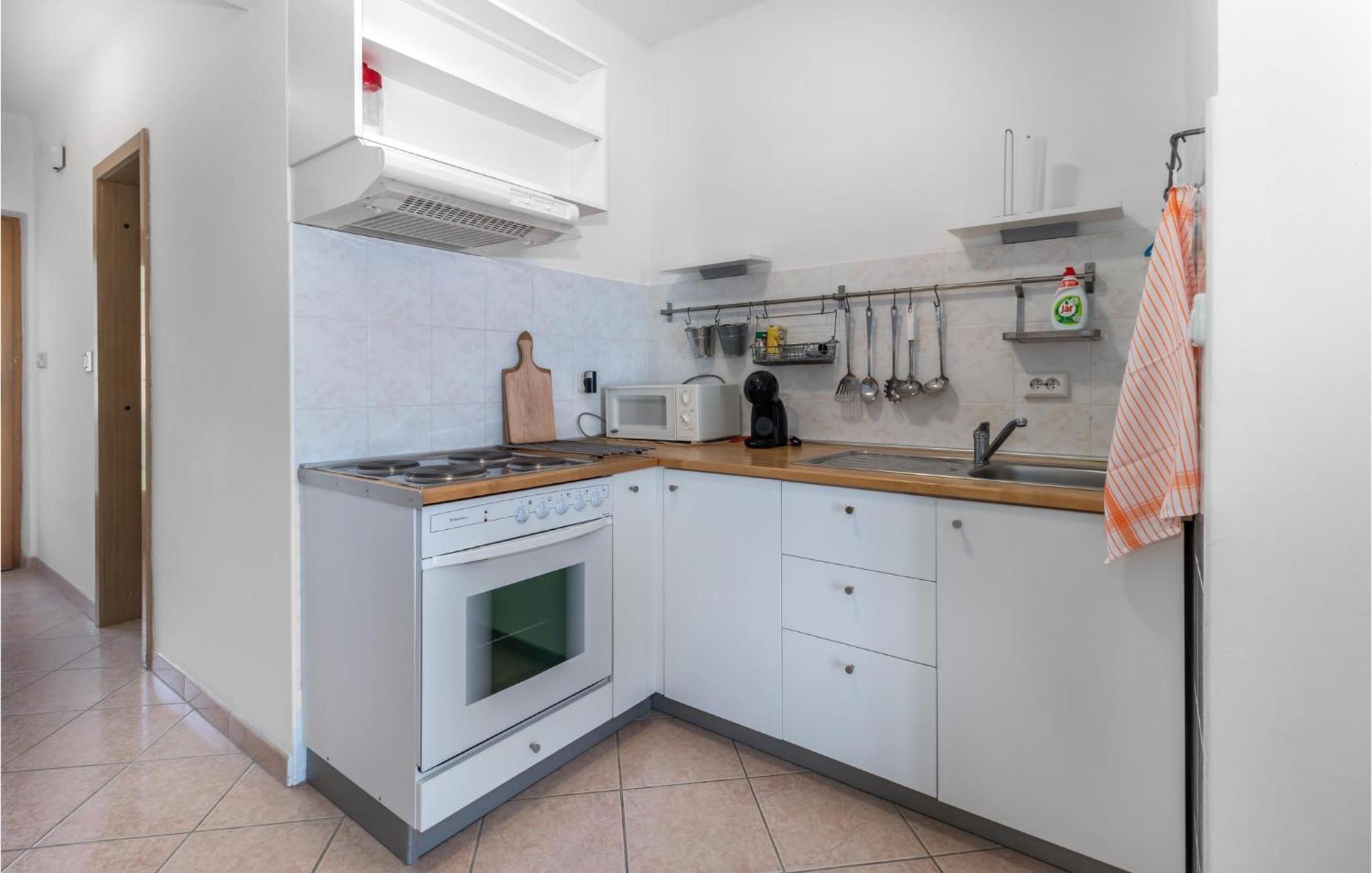 Lovely Apartment In Novi Vinodolski With Wifi Εξωτερικό φωτογραφία