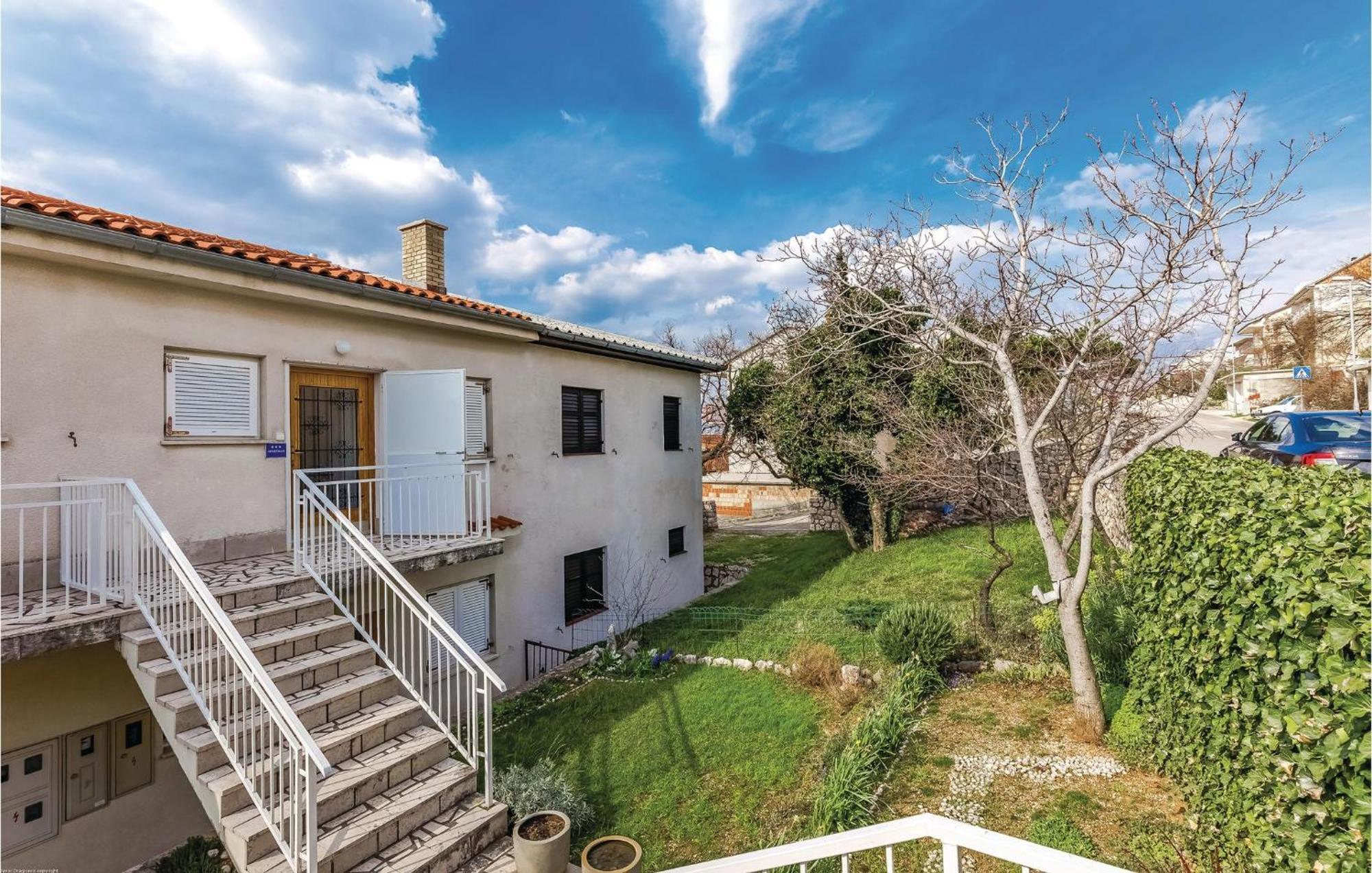 Lovely Apartment In Novi Vinodolski With Wifi Εξωτερικό φωτογραφία